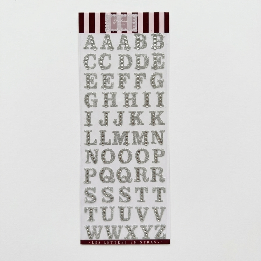 Les lettres en strass